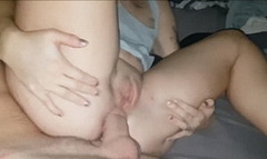 Жена кайфует от ЕБЛИ в очко с окончанием внутрь!